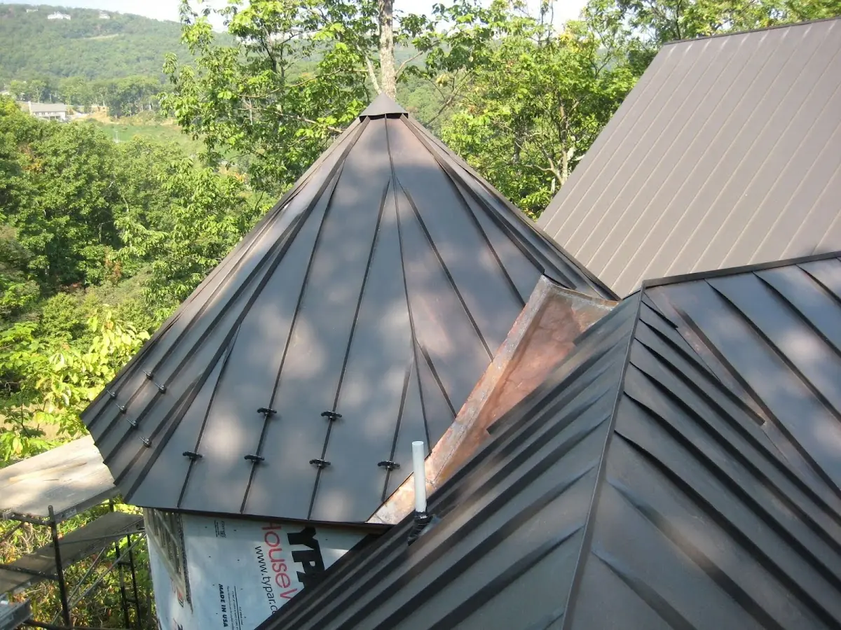 Professional Roof Tarp Installation by Craftsman Roofing in Lakeway